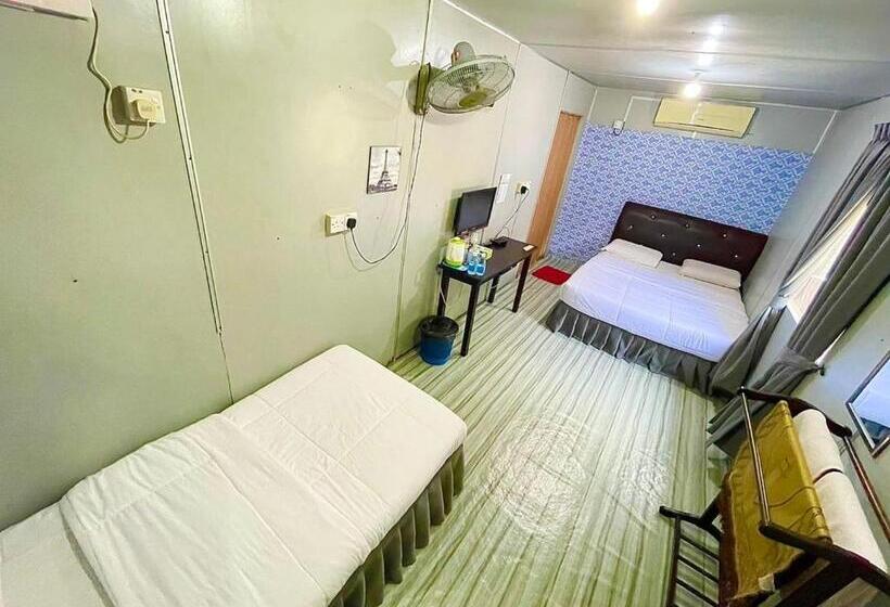 Трехместный Номер Стандарт с Балконом, Dgeting Beach Resort