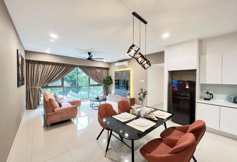 Номер Стандарт, Iskandar Residence @ Uha