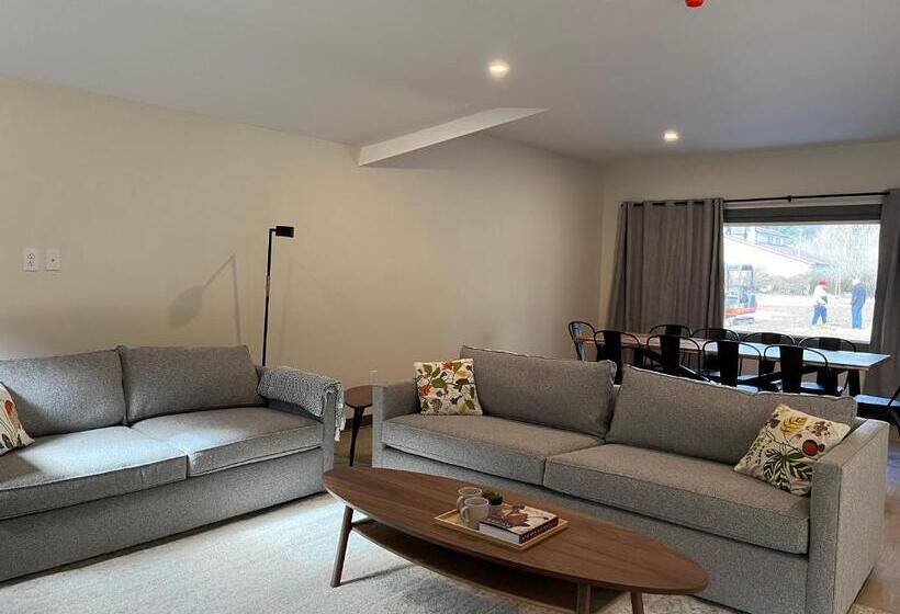 Апартаменты 2 Спальни, East Rock Inn
