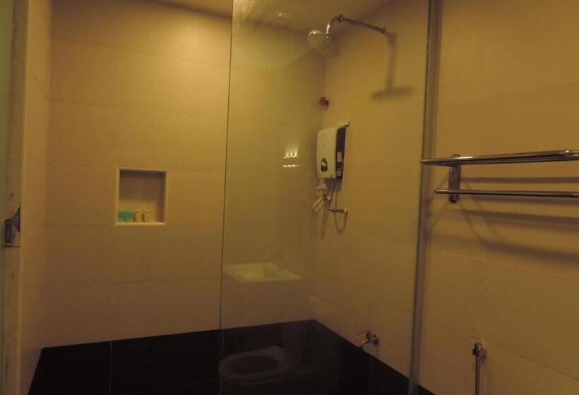 Family Suite, Golden Leaf Hotel Danga Bay 5 Minutes Hospital Hsa,zoo,angsana Mall,20 Minutes Utm, Legoland
