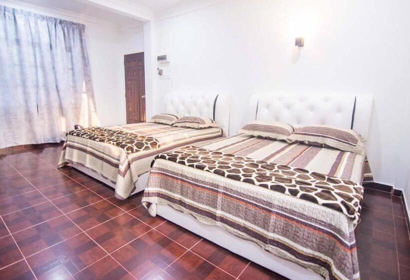 Семейный Номер, Wan Danisha Villa Inn