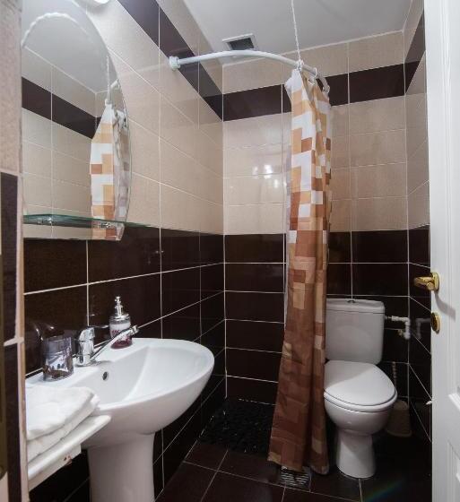 Трехместный Номер Стандарт с Балконом, Casa 4 Odăi