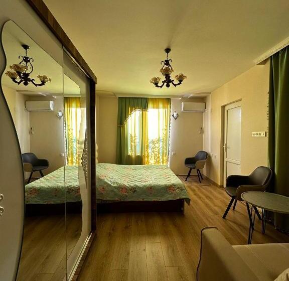 Standard Triple Room with Terrace, Guest House Maia