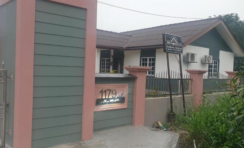 Дом 2 Спальни, Mri Residence   Homestay In Sg Buloh With Swimming Pool   No Pork&alcohol Allowed