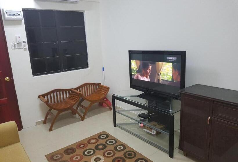 Дом 1 Спальня, Mri Residence   Homestay In Sg Buloh With Swimming Pool   No Pork&alcohol Allowed