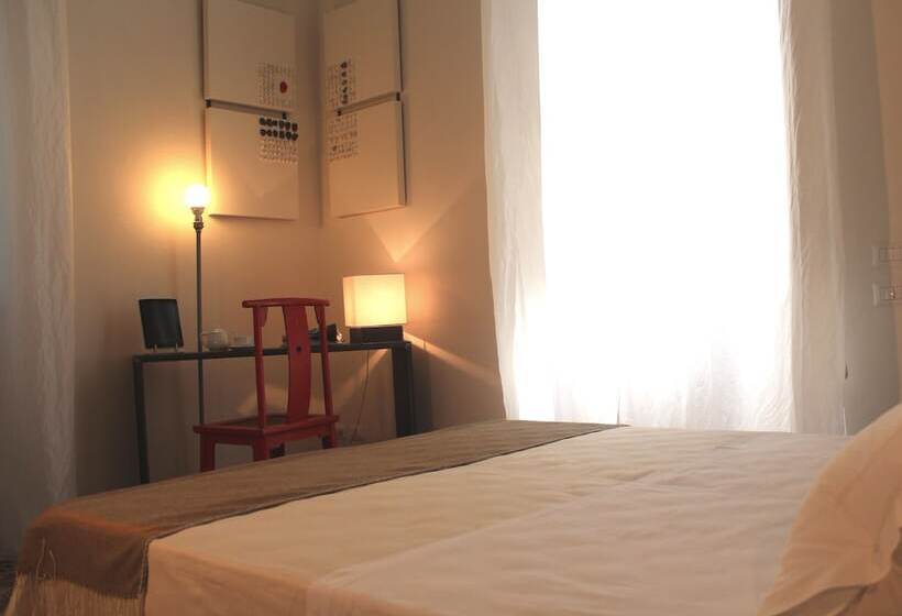اتاق استاندارد سه نفره, Lucca In Villa Lucrezia