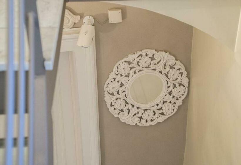 اتاق استاندارد, Rossocorallo B&b