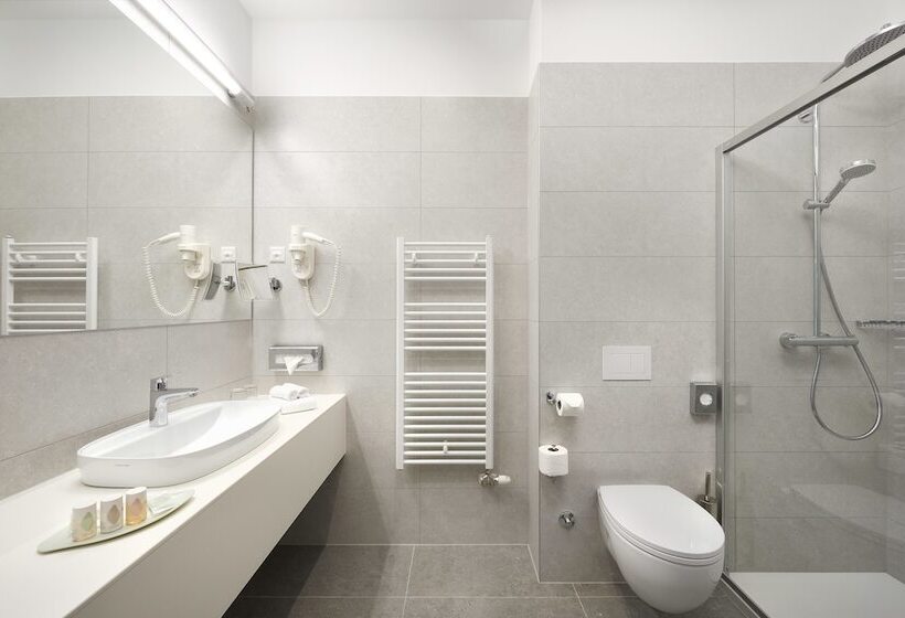Номер Deluxe с Балконом, Salona Palace