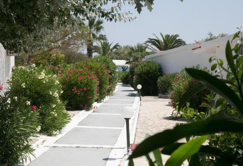 Номер Стандарт с Балконом Вид на Сад, Kefalonia Beach Hotel & Bungalows