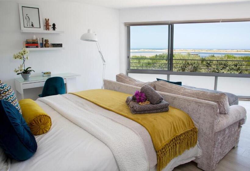 Апартаменты Deluxe 2 Спальни, Sunshowers Plett