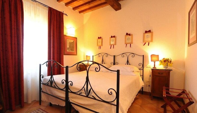 اتاق استاندارد چهار تخته, Borgo Mandoleto  Country Resort & Spa