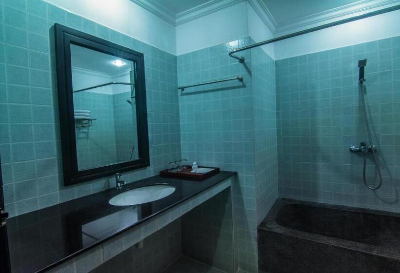 スーペリアトリプルルーム, Mekong Angkor Palace Inn