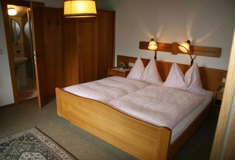 Quarto Estandar com Sacada, Landgasthof Hotel Zehenthof