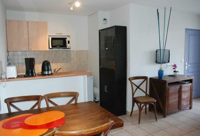 کابین, Uzes Appart Hotel Résidence Le Mas Des Oliviers