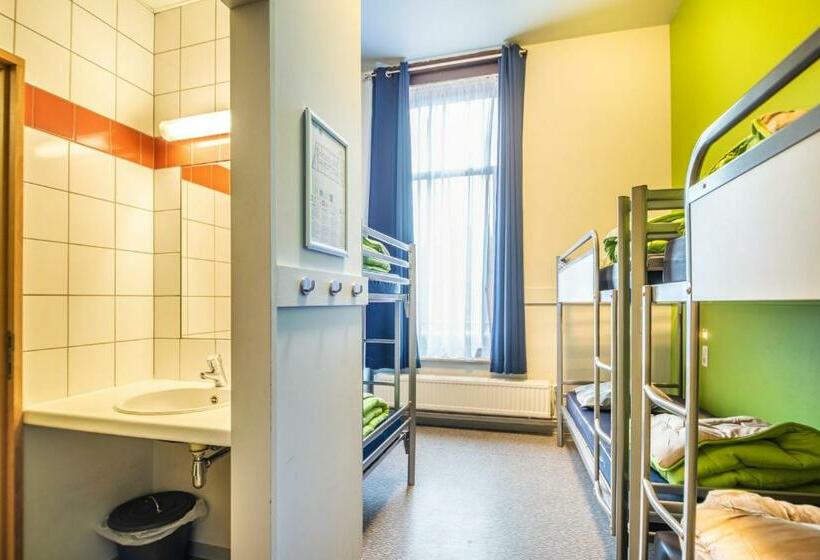 Кровать в Общей Комнате, Auberge De Jeunesse De Tournai