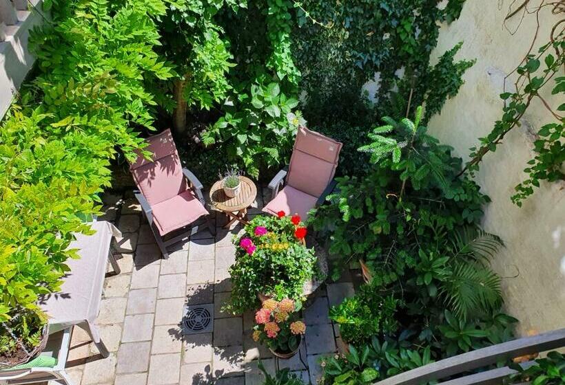سوئیت با وان آب گرم, B&b Huyze Walburga