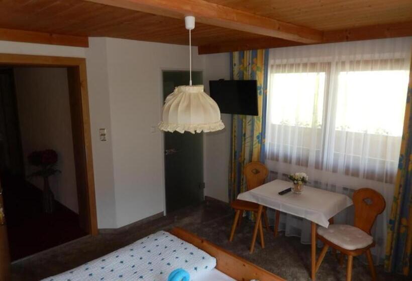 Номер Стандарт с Балконом, Gästehaus Lukasser