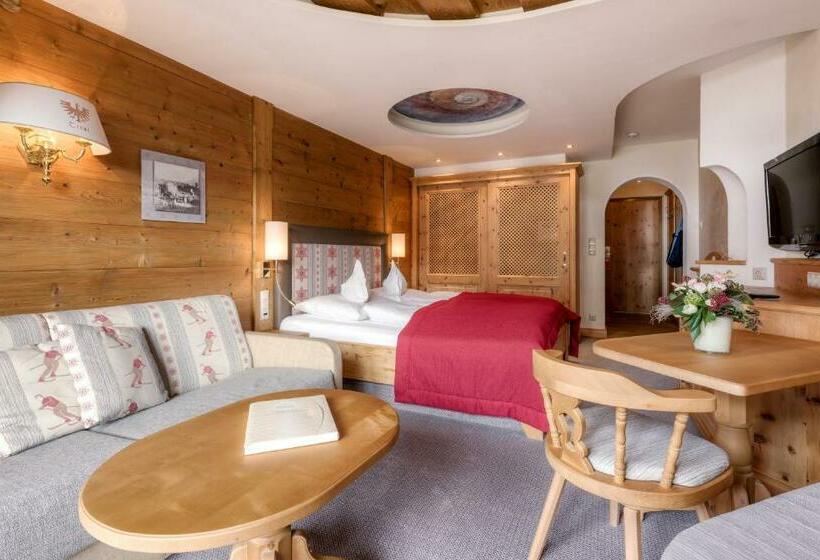سوییت جونیور با بالکن, Garni Serfauserhof
