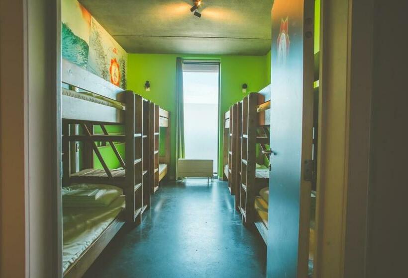 Семейный Номер, Lakeside Paradise Sport Hostel