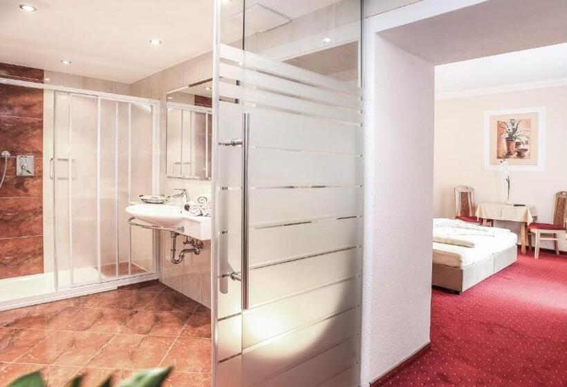Трехместный Номер Стандарт с Балконом, Ferienhaus Austria