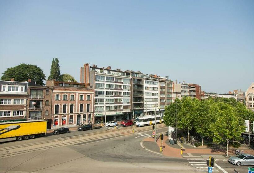 اتاق استاندارد با تخت دوبل, Bristol Internationaal
