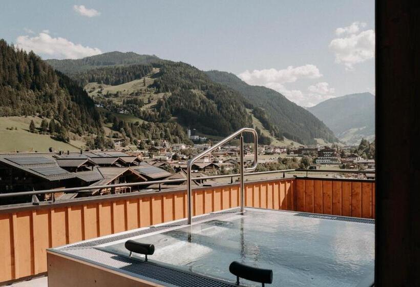 デラックススイート, Nesslerhof