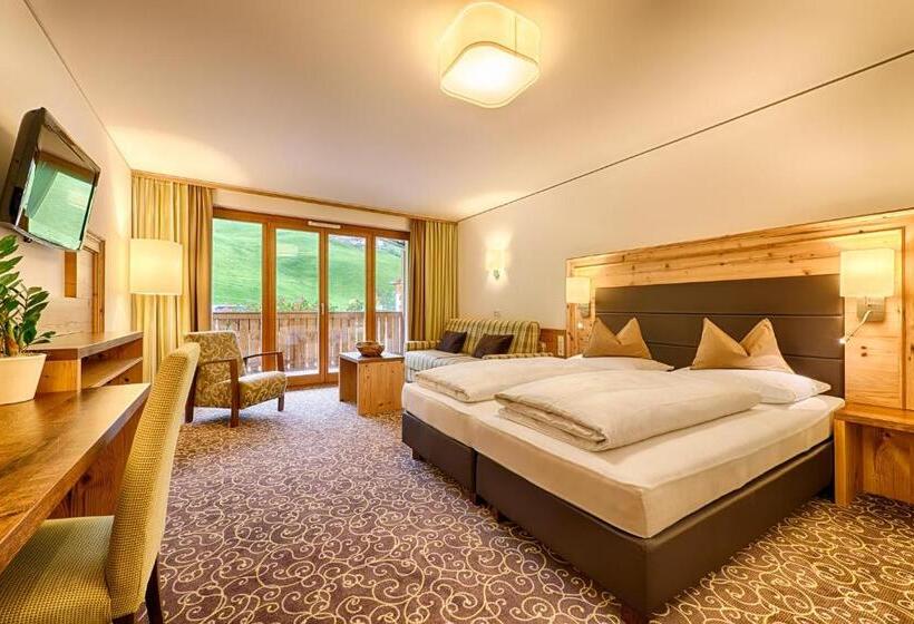 اتاق لوکس با بالکن, Nesslerhof