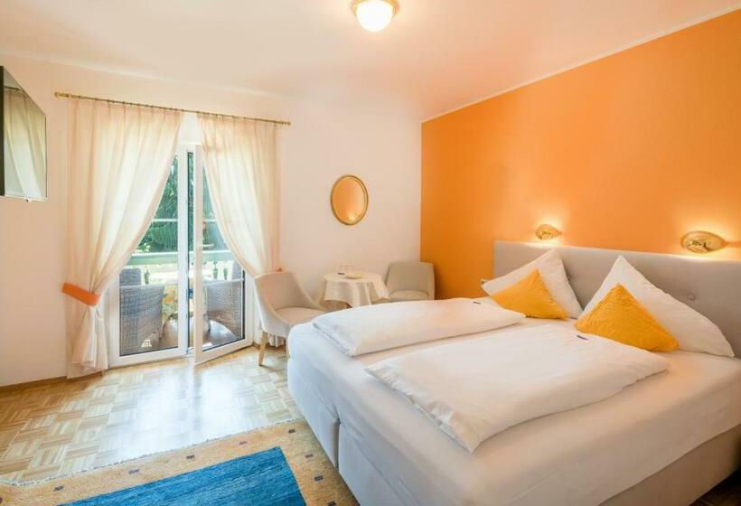 اتاق استاندارد با چشمانداز باغ, Villa Konstanze