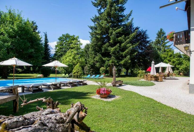 اتاق یک تخته با چشمانداز باغ, Villa Konstanze