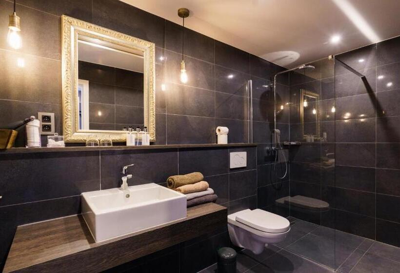اتاق لوکس با تخت بزرگ, Charmehotel Kruishof