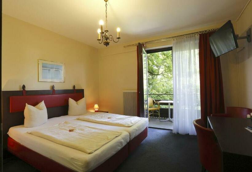 اتاق استاندارد با بالکن, Alpen.adria.stadt