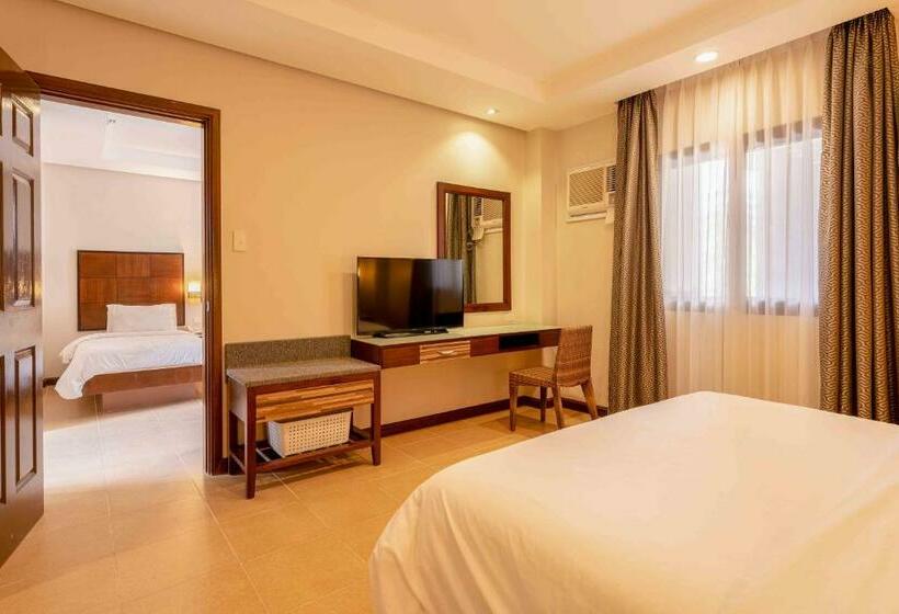 Quarto Familiar, Mo2 Lagoon Coron
