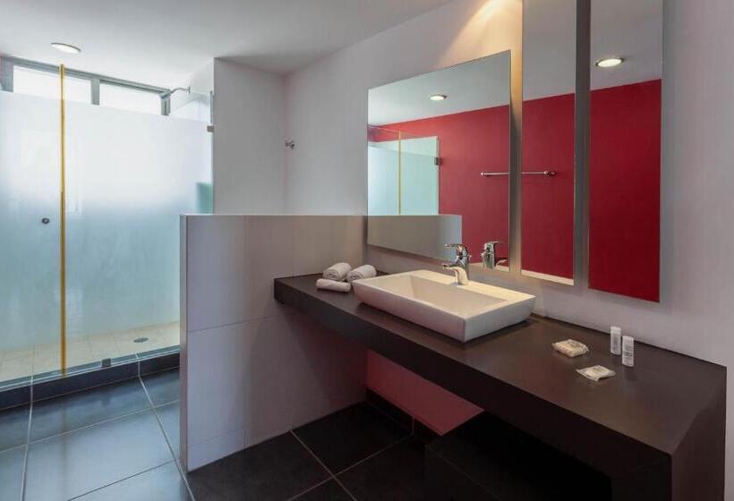 سوئیت مستر 2 خوابه, Ramada By Wyndham Acapulco Hotel & Suites