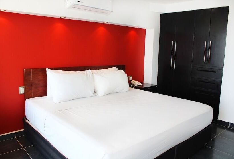 سوییت جونیور, Ramada By Wyndham Acapulco Hotel & Suites