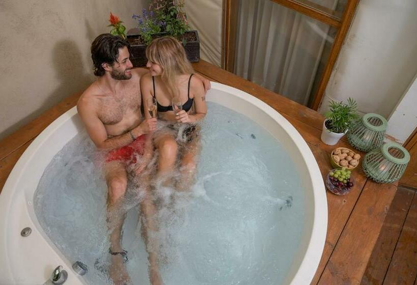 غرفة قياسية, Helios Luxury Suites