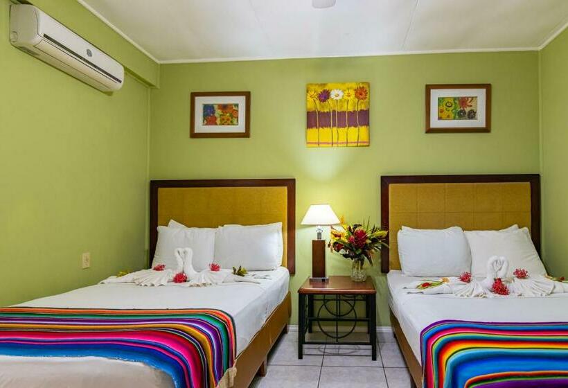 Номер Стандарт, Cahal Pech Village Resort
