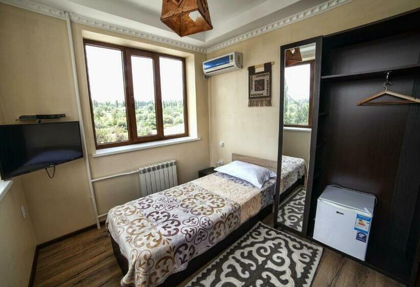 اتاق استاندارد یک نفره, Ethno Boutique Hotel Osh
