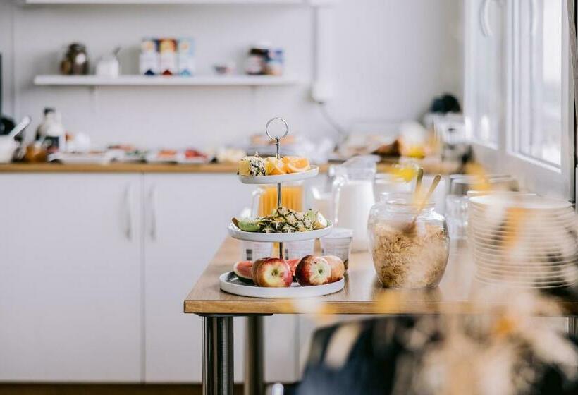 اتاق استاندارد, Hlid Bed And Breakfast