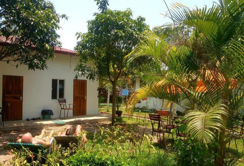 اتاق استاندارد با چشم‌انداز باغ, Bohemiaz Resort And Spa Kampot