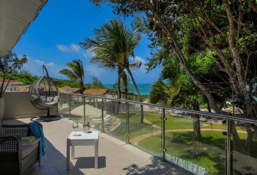 سوییت با چشم‌انداز دریا, Kobe Suite Resort
