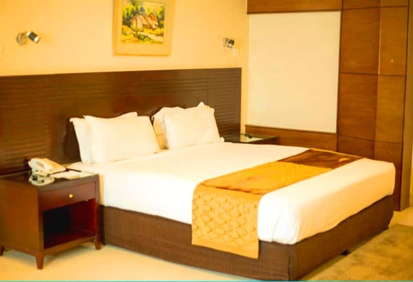 اتاق لوکس, The Avenue Hotel & Suites