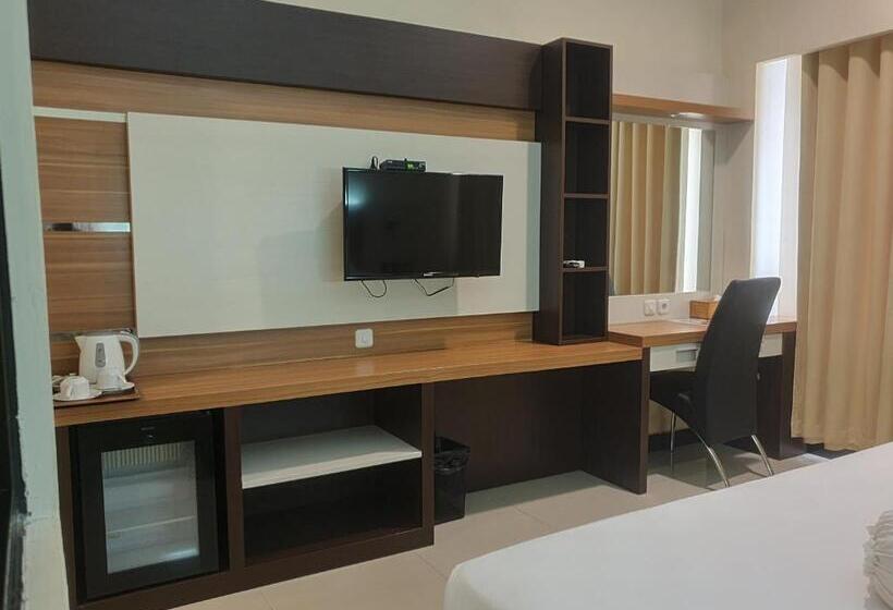 Номер Deluxe, Violand Garden Hotel Samarinda