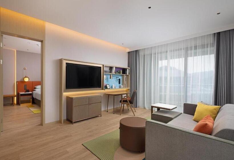 سوییت با چشم‌انداز کوه, Home2 Suite By Hilton Wenzhou Wencheng