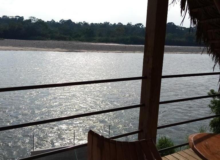 Четырехместный Номер Стандарт с Балконом, River Spot Lodge