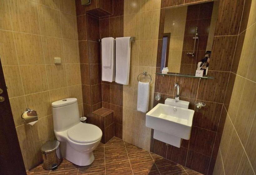 Полулюкс, Eleganza Family