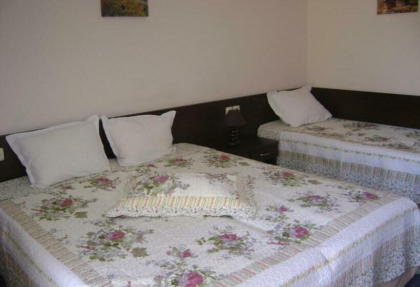 غرفة قياسية ثلاثية, Kandrovi Sozopol