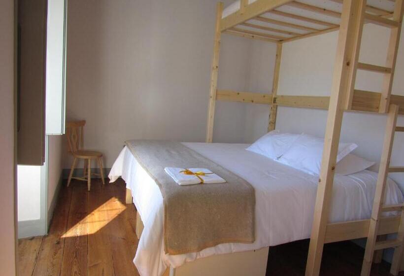 اتاق خانوادگی با سرویس بهداشتی مشترک, Most Art Boutique Hostel