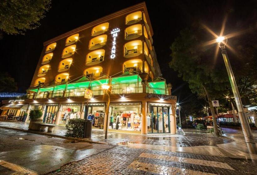 家庭间, Misano Hostel