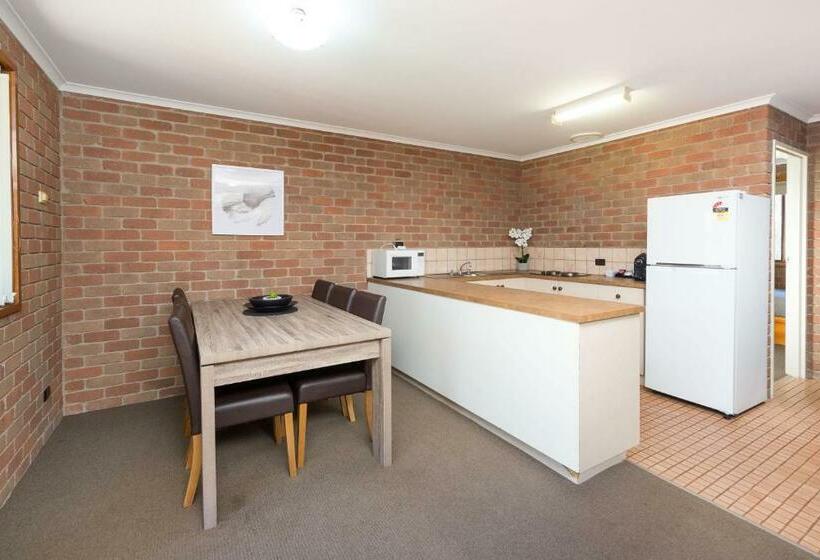 Апартаменты 2 Спальни, Corowa Bindaree Holiday Park