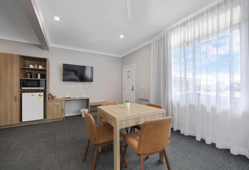 패밀리 룸, Hive Hotel, Moruya